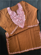 Kashmiri Pheran - Aarikari