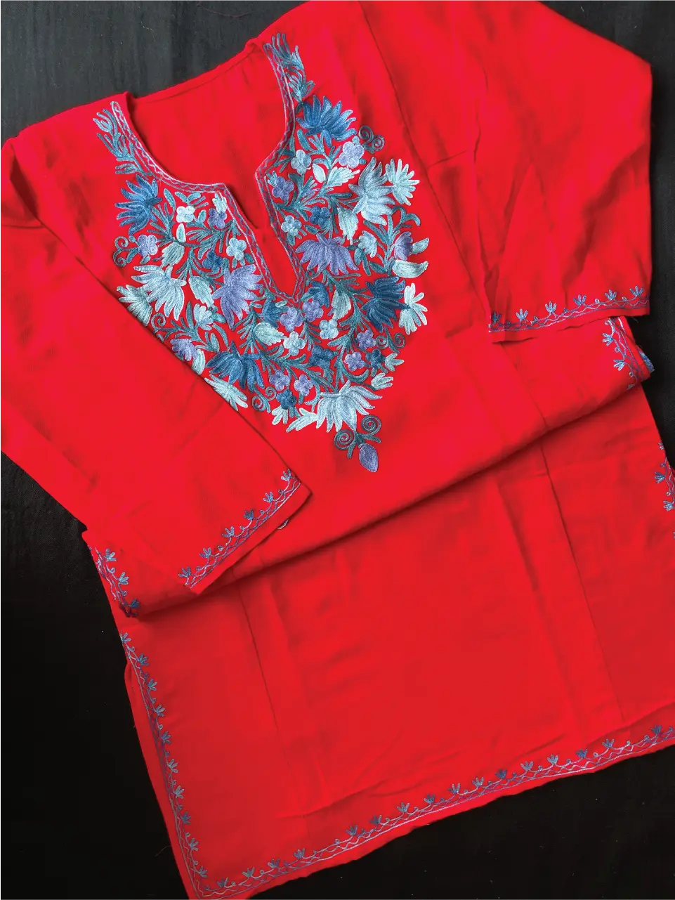 Kashmiri Pheran - Aarikari