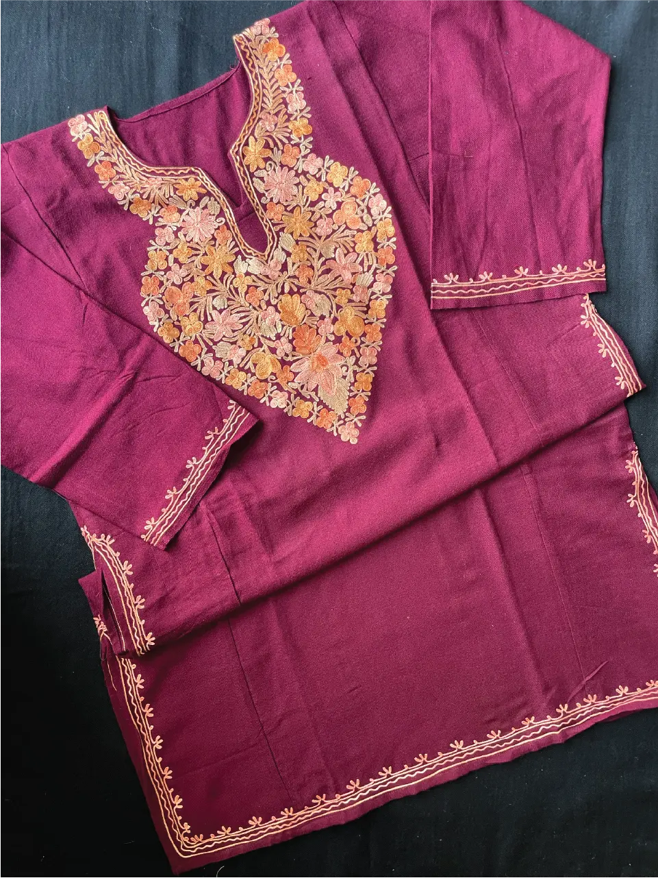 Kashmiri Pheran - Aarikari