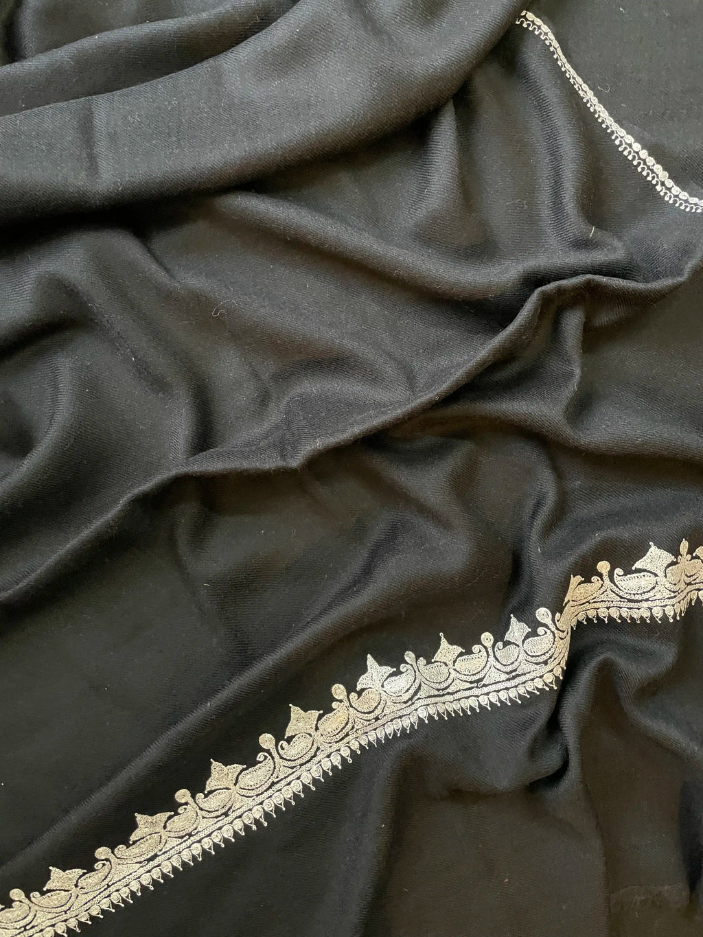 Pure Wool Kashmiri Tilla Stoles