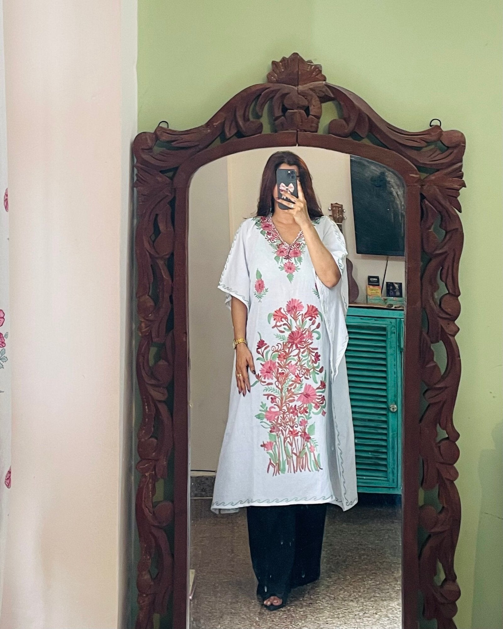 Crushed Cotton Kashmiri Kaftan - White