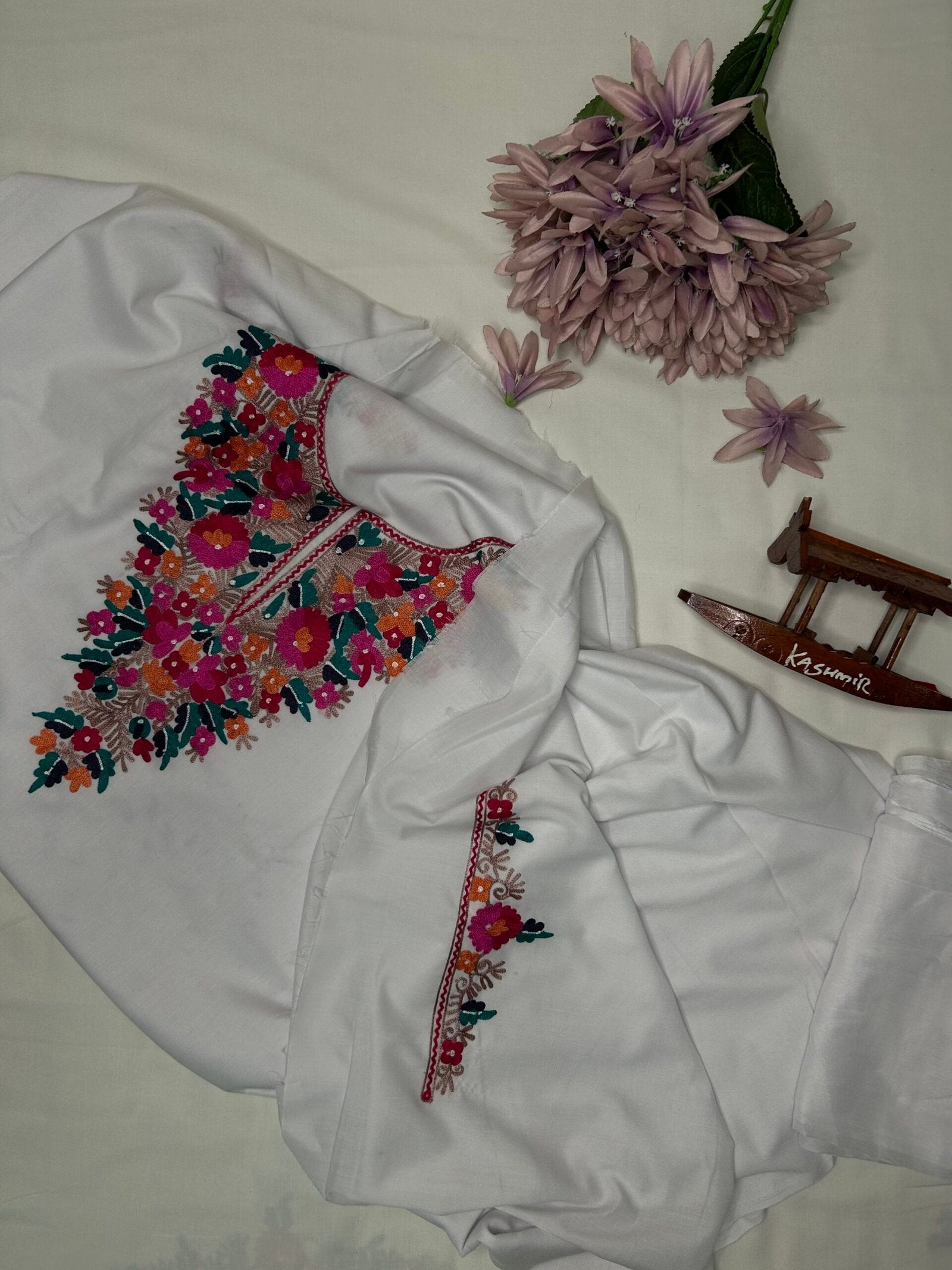 Soft Summer Cotton 3pc Unstitched Suit – Kashmiri Aari