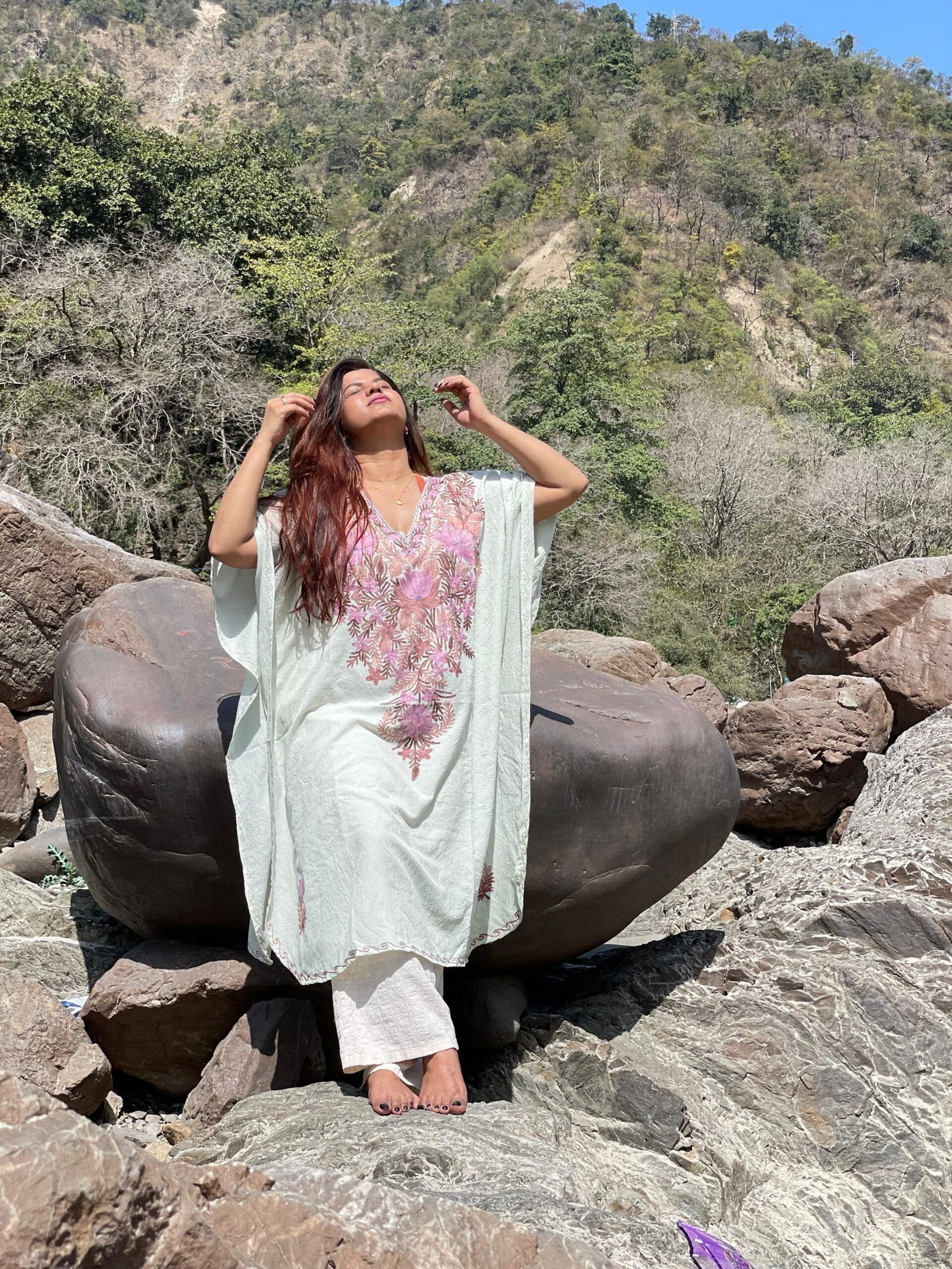 Crushed Cotton Kashmiri Kaftan - Slaty White