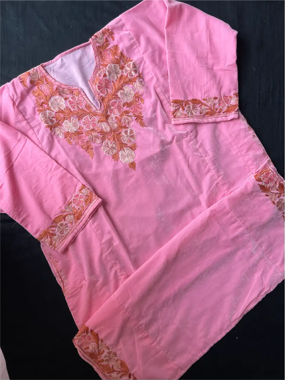 Makhmal Pheran - Kashmiri Aari