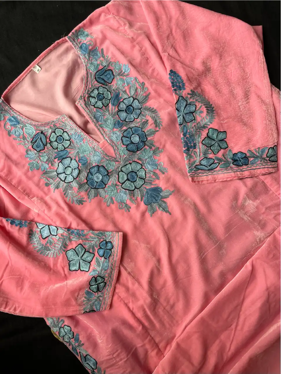 Makhmal Pheran - Kashmiri Aari