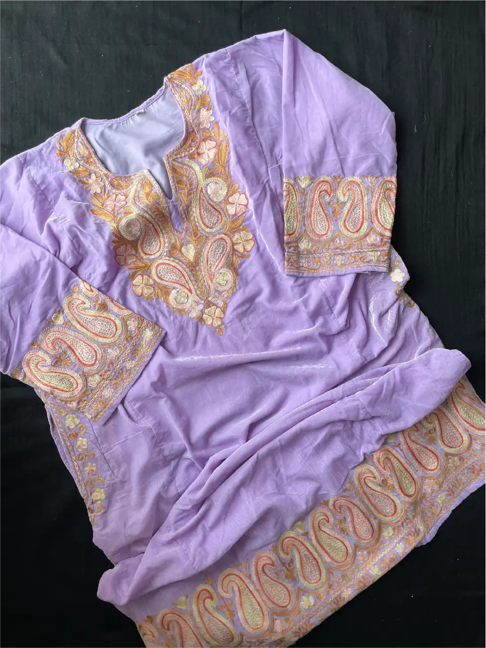 Makhmal Pheran - Kashmiri Aari