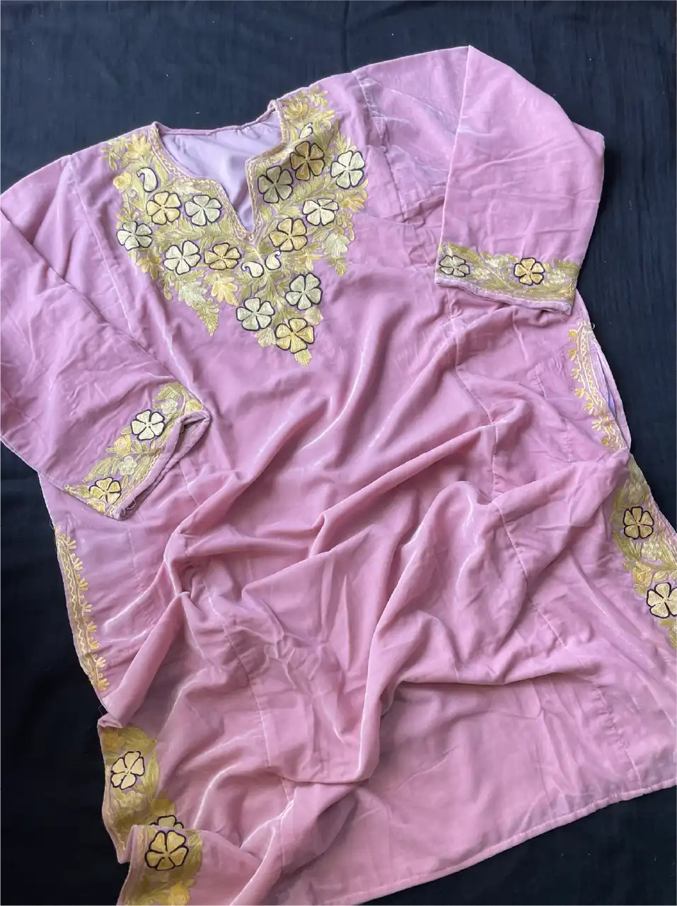 Makhmal Pheran - Kashmiri Aari