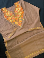 Kashmiri Pheran - Aarikari