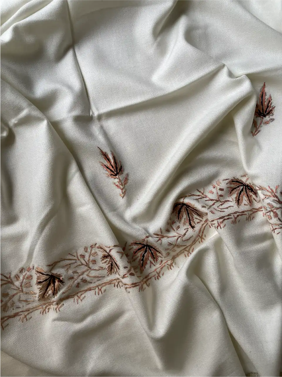 Kashmiri Sozni Shawl - Pollywool