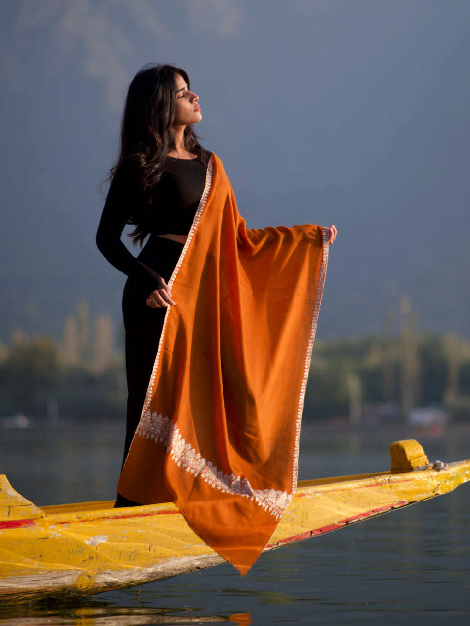 Kashmiri Pashmina | Sozni Shawl Doredaar | Luxury Heritage