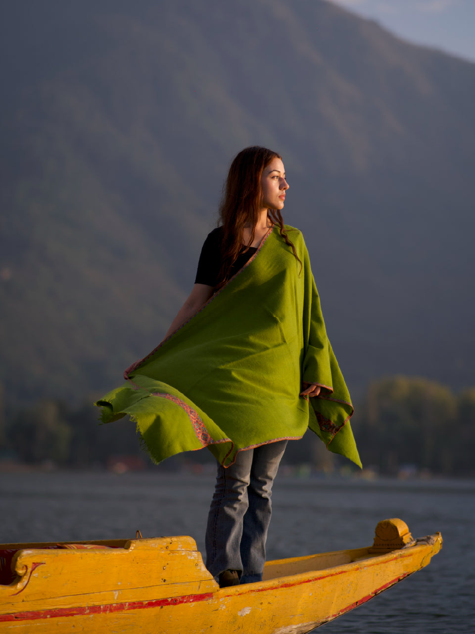 Kashmiri Pashmina | Sozni Stole Neemdore | Luxury Heritage
