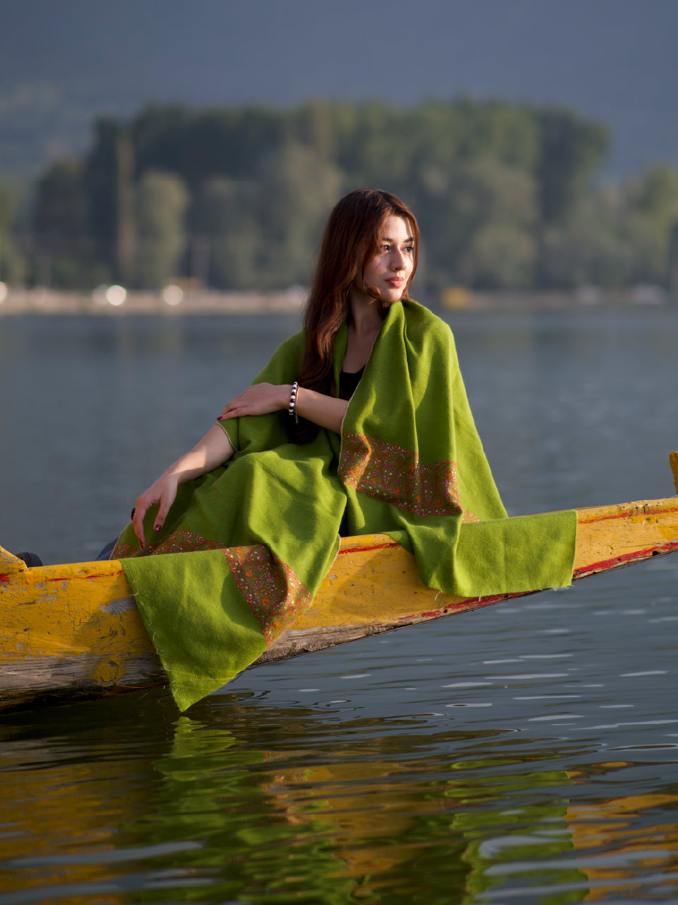 Kashmiri Pashmina | Sozni & Paper Mache' Stole Palladar | Luxury Heritageche' Stole Palladar –